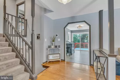 Entry Way - 9811 Empire Ct, Dunkirk, MD 20754 photo 1 of 2