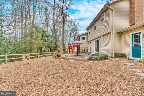 Exterior - 9811 Empire Ct, Dunkirk, MD 20754 photo 8 of 10