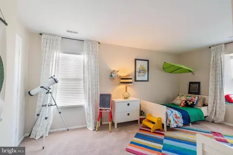 Bedroom - 3707 9th St, North Beach, MD 20714 photo 7 of 10