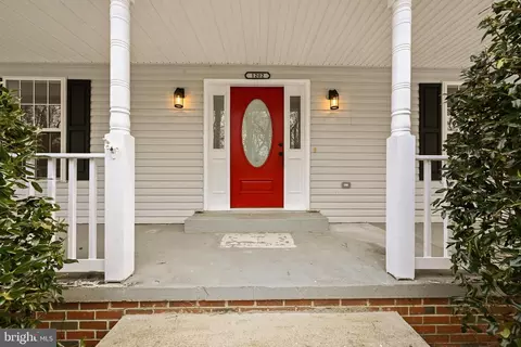 1202 Cordova Dr, Lusby, MD 20657