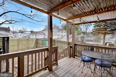 Exterior - 3939 7th St, North Beach, MD 20714 photo 9 of 14