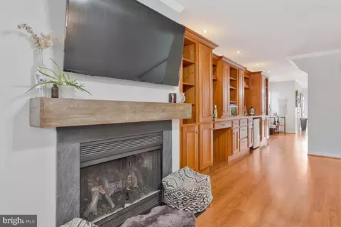 3939 7th St, North Beach, MD 20714