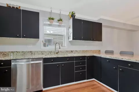 Kitchen - 3939 7th St, North Beach, MD 20714 photo 4 of 6