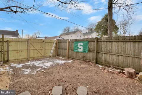 Exterior - 3939 7th St, North Beach, MD 20714 photo 10 of 14