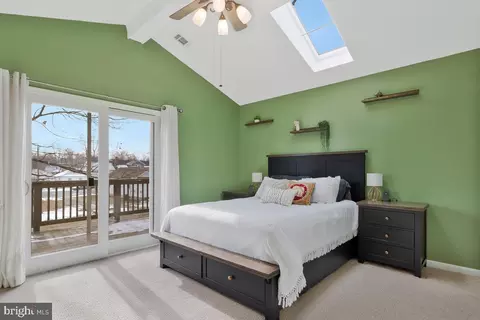 Bedroom - 3939 7th St, North Beach, MD 20714 photo 1 of 3