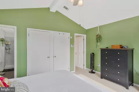 Bedroom - 3939 7th St, North Beach, MD 20714 photo 3 of 3