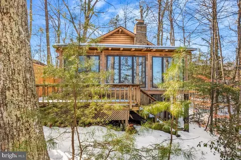 11833 Highview Cir, Lusby, MD 20657