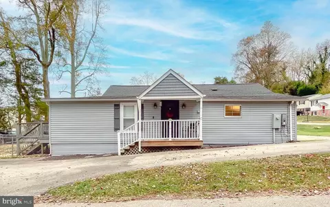 3316 Meadow Ln, Chesapeake Beach, MD 20732