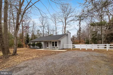 815 San Mateo Trl, Lusby, MD 20657