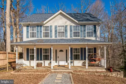 1128 Aztec Trl, Lusby, MD 20657