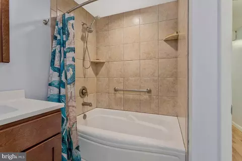 Bath - 263 Frontier Trl, Lusby, MD 20657 photo 6 of 6