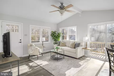 656 Santa Fe Trl, Lusby, MD 20657