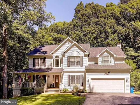 197 Walnut Creek Rd, Huntingtown, MD 20639