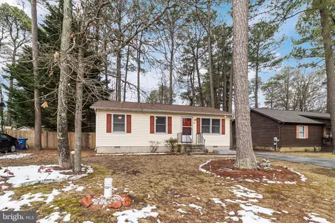 419 Dogwood Dr, Lusby, MD 20657