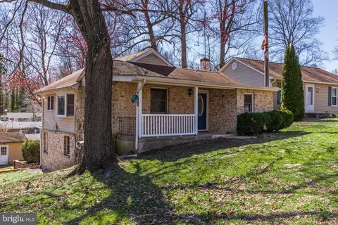 5505 Chesapeake Ave, Saint Leonard, MD 20685
