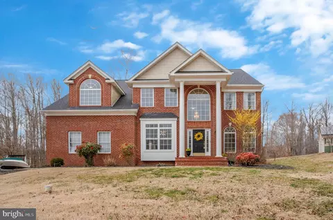1301 Duchess Ln, Huntingtown, MD 20639
