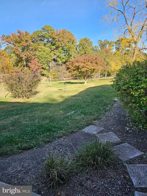 Exterior - 13870 Dowell Rd, Solomons, MD 20688 photo 5 of 6