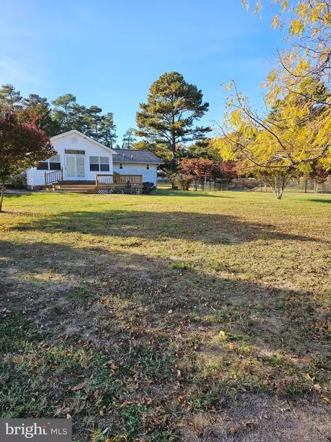 Exterior - 13870 Dowell Rd, Solomons, MD 20688 photo 4 of 6