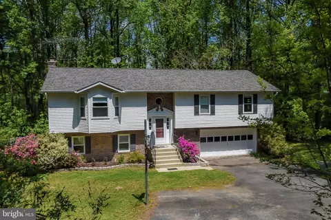 2920 Karen Dr, Chesapeake Beach, MD 20732