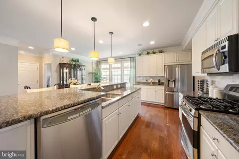 Kitchen - 13888 Victory, Solomons, MD 20688 photo 1 of 2