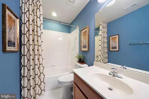 Bath - 13888 Victory, Solomons, MD 20688 photo 2 of 2