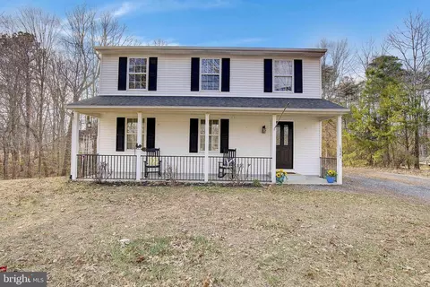 12581 Catalina Dr, Lusby, MD 20657