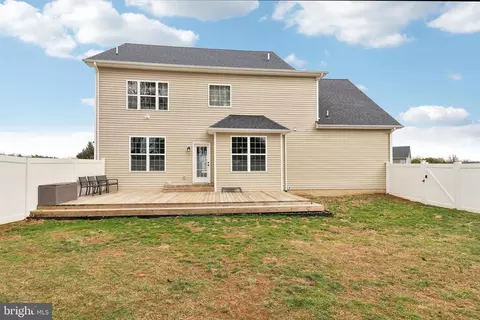 Exterior - 8234 Copperleaf Ct, Owings, MD 20736 photo 15 of 20