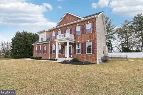 Exterior - 8234 Copperleaf Ct, Owings, MD 20736 photo 5 of 20