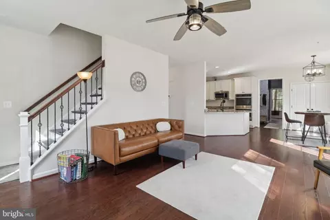 Entry Way - 8234 Copperleaf Ct, Owings, MD 20736 photo 30 of 31