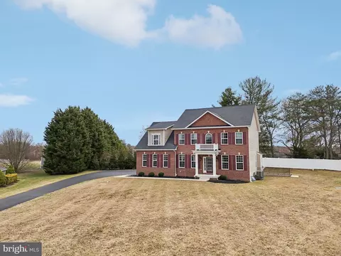 Exterior - 8234 Copperleaf Ct, Owings, MD 20736 photo 6 of 20