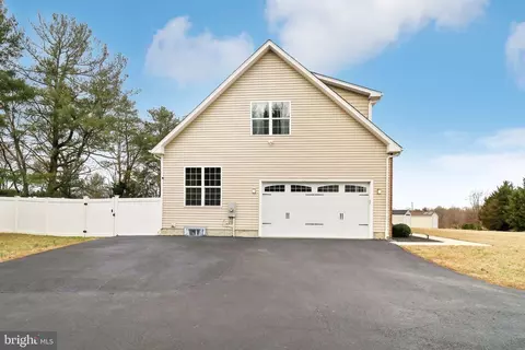 Exterior - 8234 Copperleaf Ct, Owings, MD 20736 photo 17 of 20