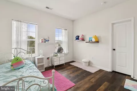 Bedroom - 8234 Copperleaf Ct, Owings, MD 20736 photo 5 of 9