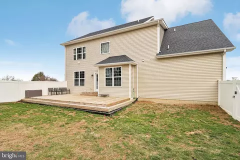 Exterior - 8234 Copperleaf Ct, Owings, MD 20736 photo 14 of 20