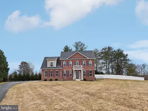 Exterior - 8234 Copperleaf Ct, Owings, MD 20736 photo 7 of 20