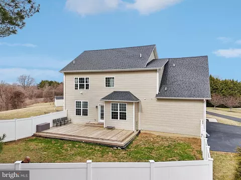 Exterior - 8234 Copperleaf Ct, Owings, MD 20736 photo 16 of 20