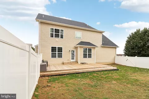 Exterior - 8234 Copperleaf Ct, Owings, MD 20736 photo 18 of 20