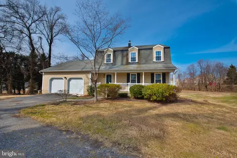 8436 Wesley Stinnett Blvd, Chesapeake Beach, MD 20732