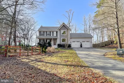 12327 Rashad Cir, Lusby, MD 20657