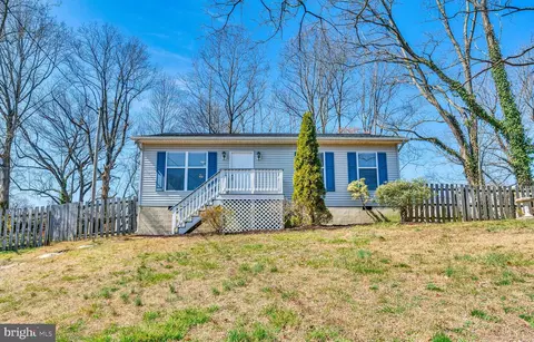 6408 3rd St, Chesapeake Beach, MD 20732