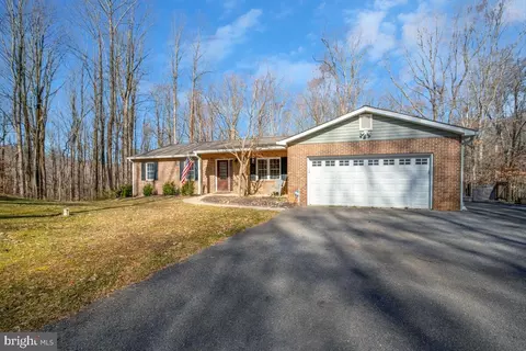 3530 Karen Dr, Chesapeake Beach, MD 20732