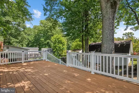 Exterior - 9911 Jonathan Dr, Dunkirk, MD 20754 photo 4 of 9