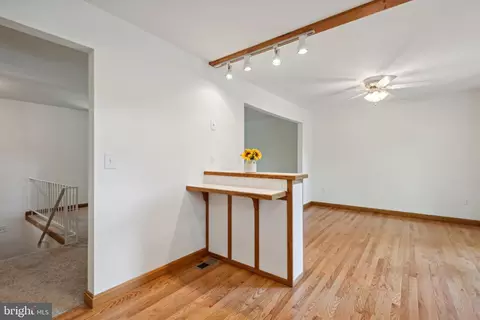 Living - 9911 Jonathan Dr, Dunkirk, MD 20754 photo 3 of 3