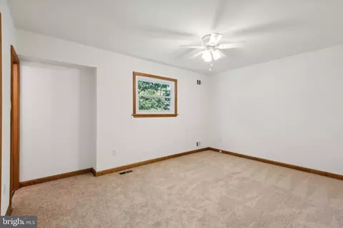 Bedroom - 9911 Jonathan Dr, Dunkirk, MD 20754 photo 1 of 4