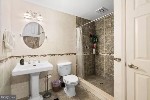 Bath - 11025 Judith Ln, Dunkirk, MD 20754 photo 4 of 4