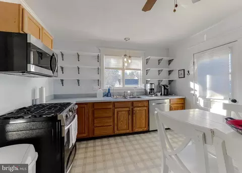 Kitchen - 14321 Calvert St, Solomons, MD 20688 photo 1 of 6
