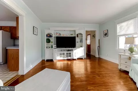 Living - 14321 Calvert St, Solomons, MD 20688 photo 2 of 4