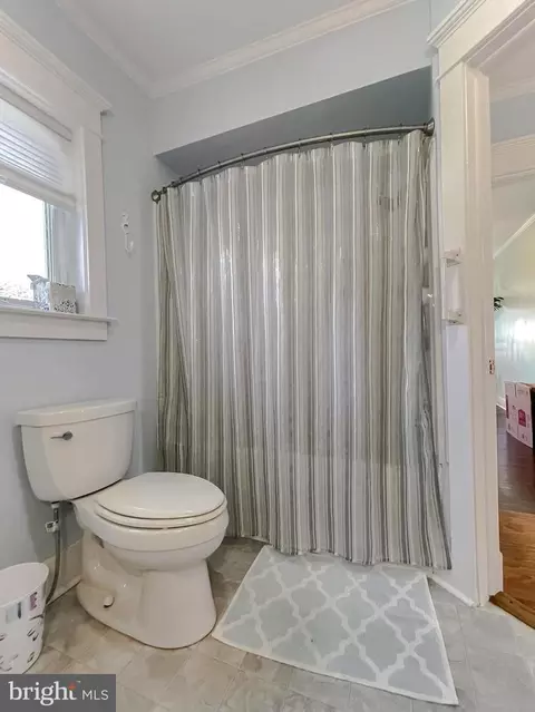 Bath - 14321 Calvert St, Solomons, MD 20688 photo 4 of 4