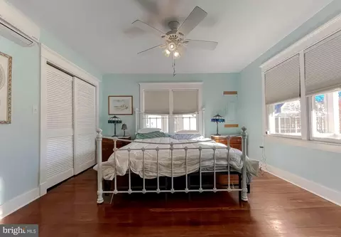 Bedroom - 14321 Calvert St, Solomons, MD 20688 photo 3 of 7
