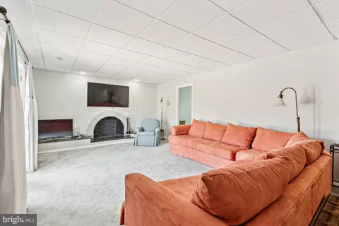 Living - 11213 Oakwood Dr, Dunkirk, MD 20754 photo 1 of 1