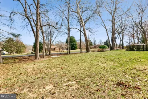 Exterior - 11213 Oakwood Dr, Dunkirk, MD 20754 photo 7 of 8
